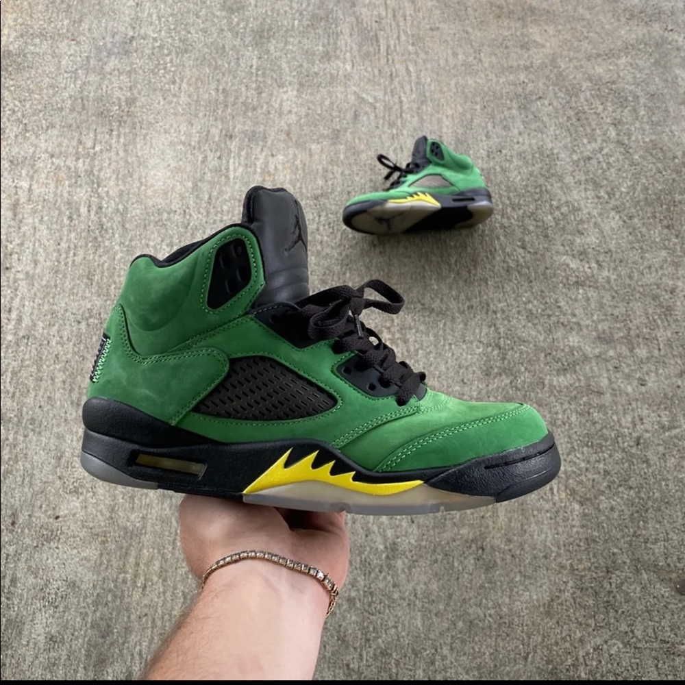 Jordan 5 se Oregon size 9